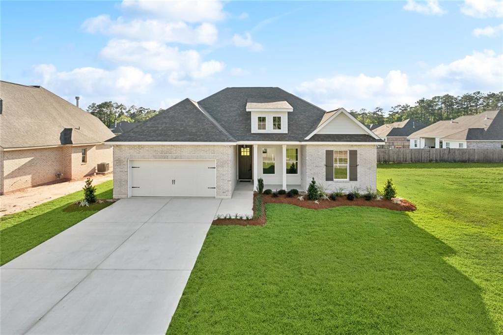 72669 ROBINDALE Drive