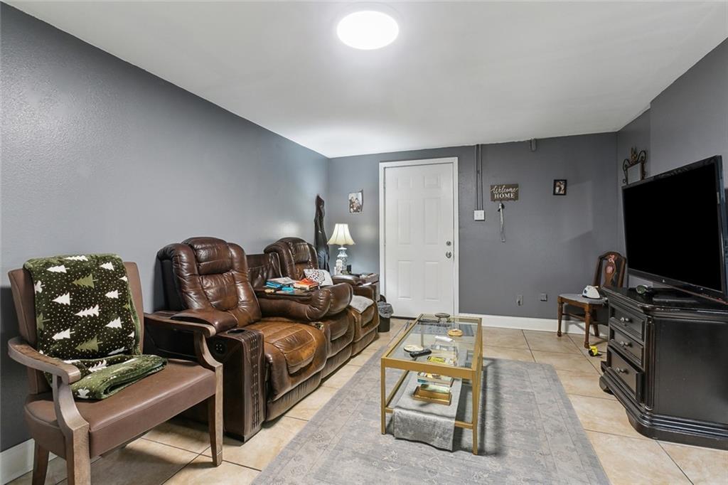 2200 TRIO Street