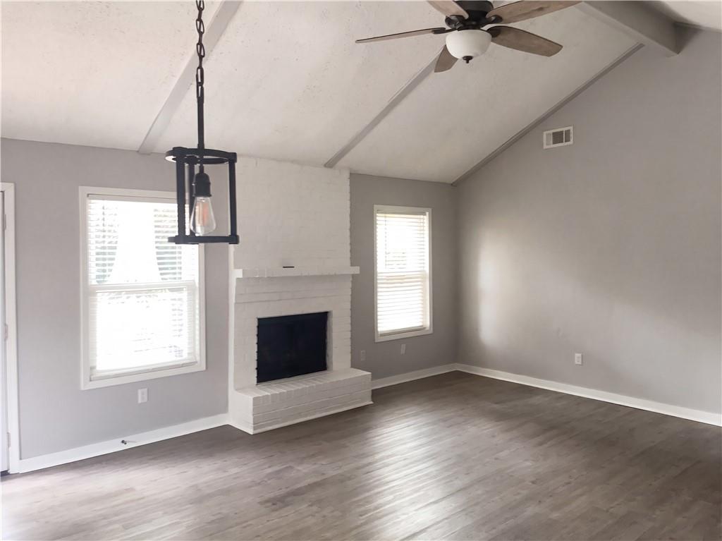 1433 SUNSET Drive