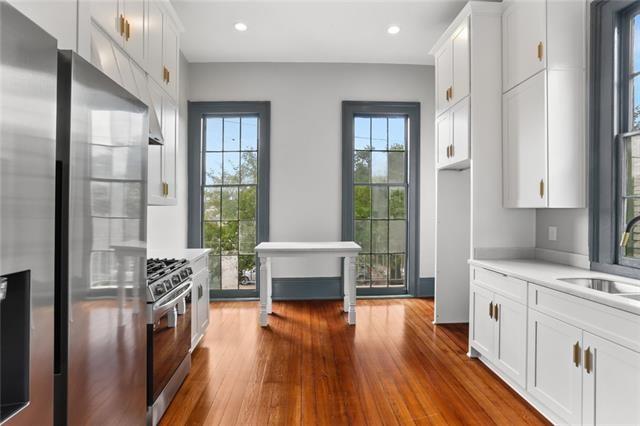 2101 ESPLANADE Avenue