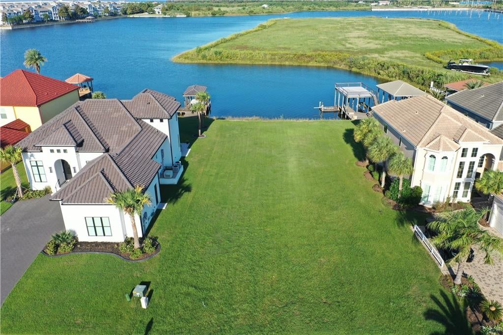 S MARINA VILLA Drive