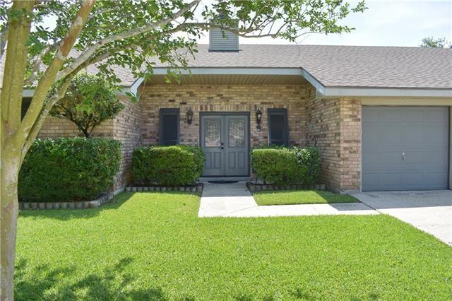 1233 KINGSWOOD Drive