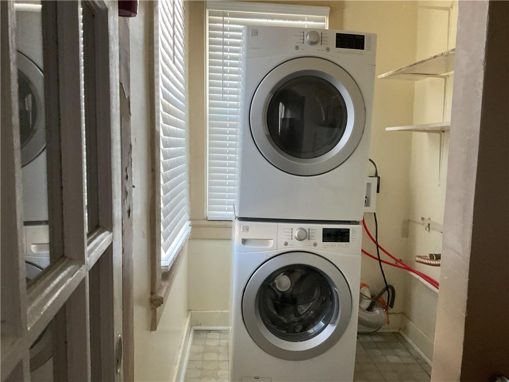 3929 31 OCTAVIA Street