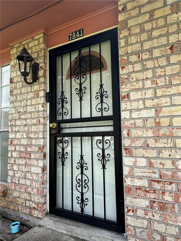 7841 GWEN Street