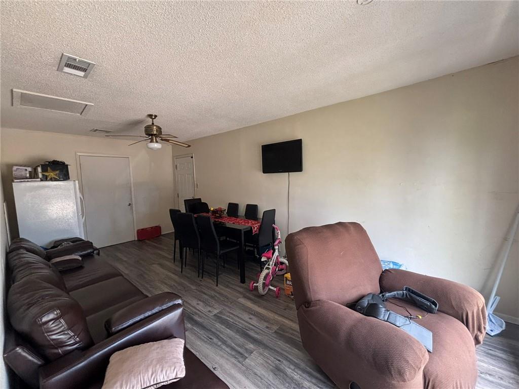 7841 GWEN Street