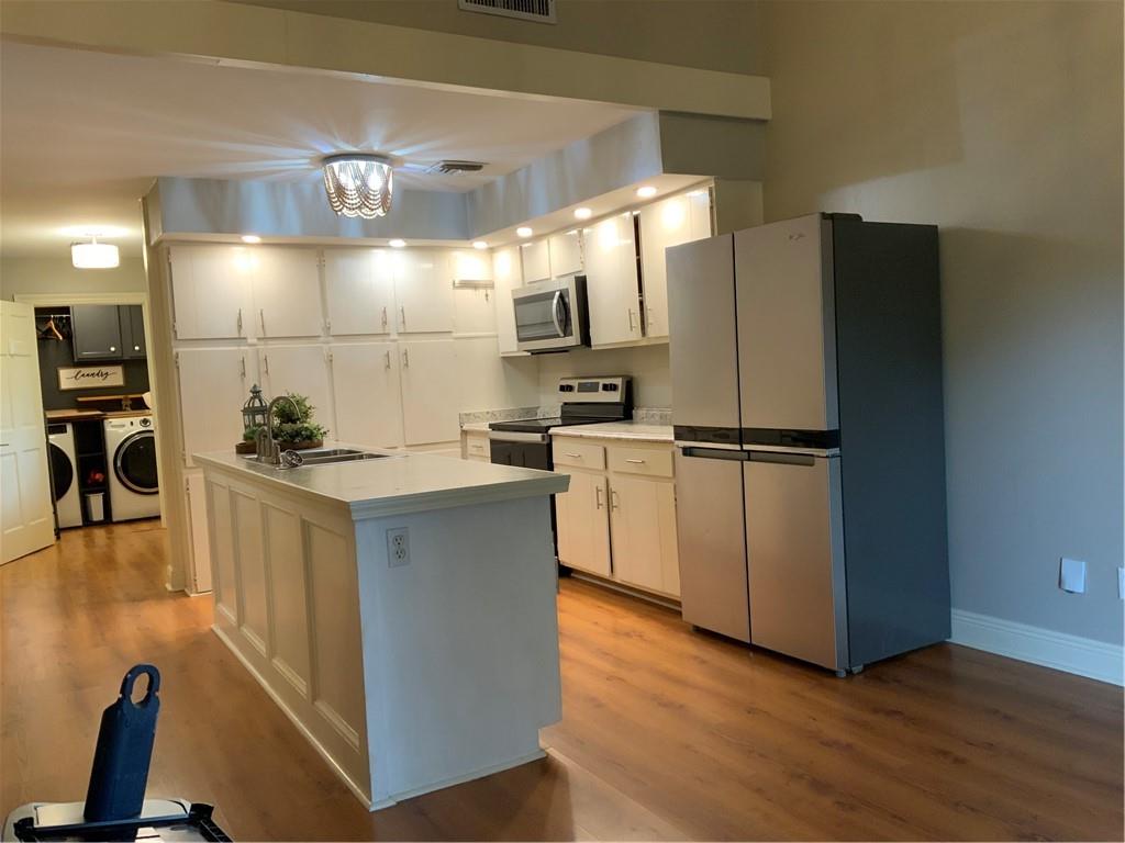 #8 JACQUELINE Court 8