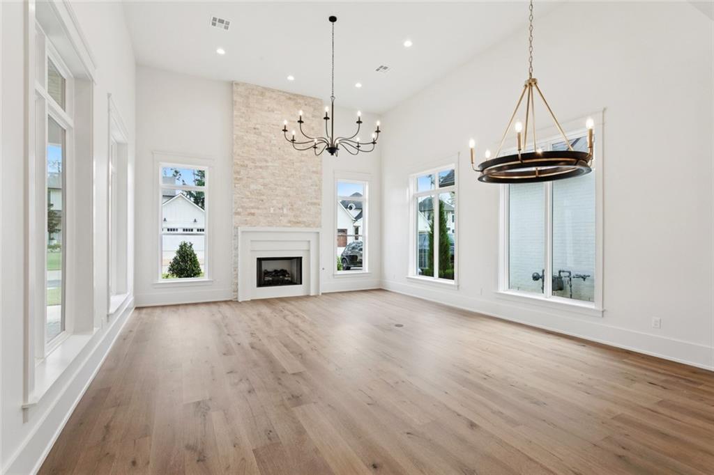 1172 DELTA Lane