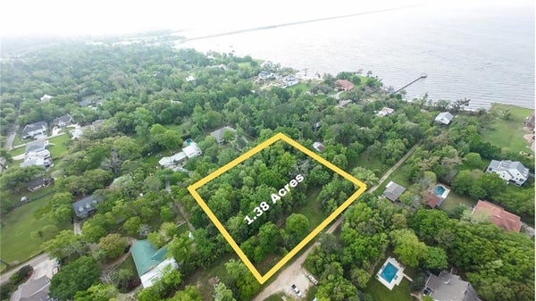 HICKORY ST, MANDEVILLE, LA 70471 - Image 3ee62069bce0e98fa1feaf6cd1934a95/3304770624