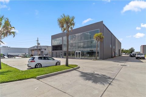 5920 MOUNES Street Harahan LA 70123