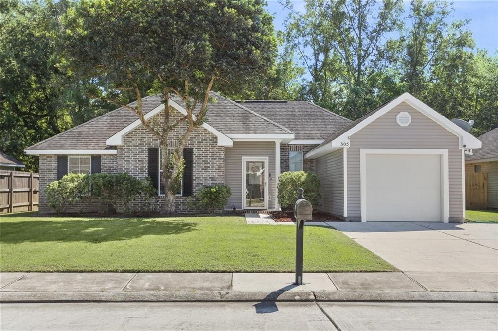 305 ALLIE Lane