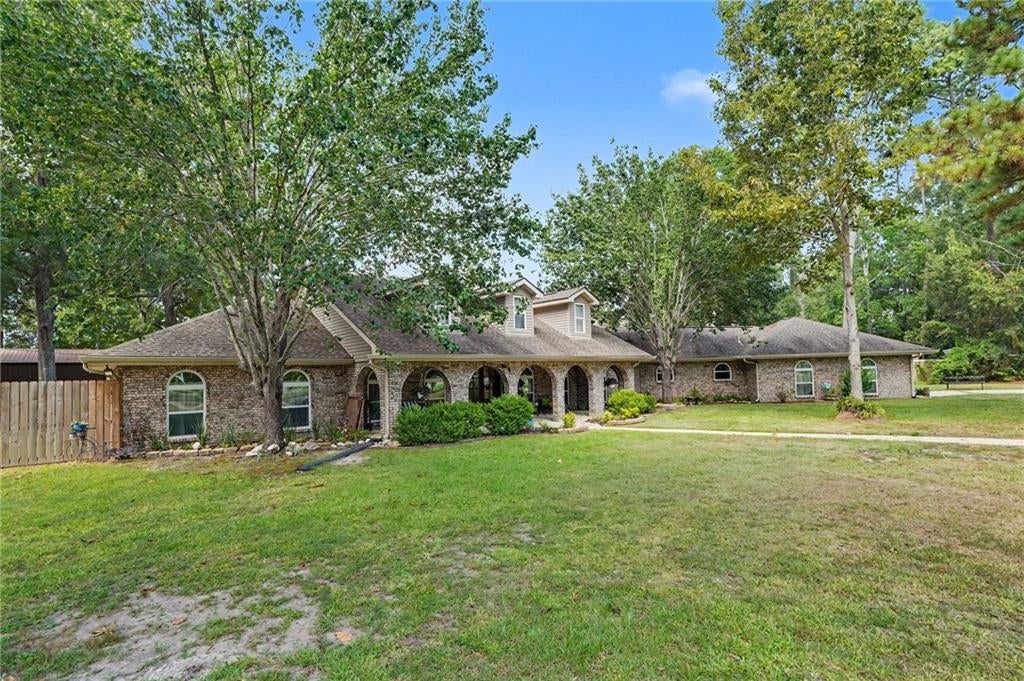 404 WELDON PARK Drive