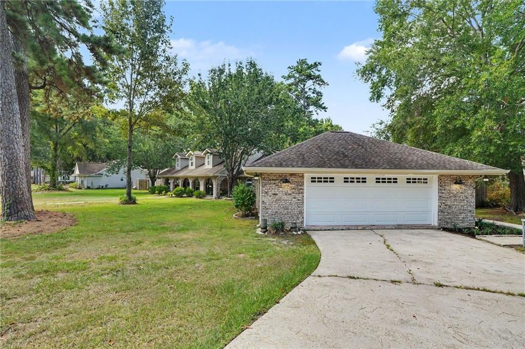 404 WELDON PARK Drive