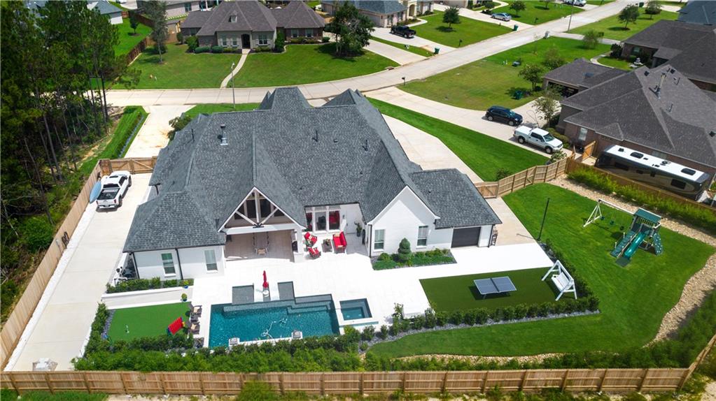 514 S CALEB Drive