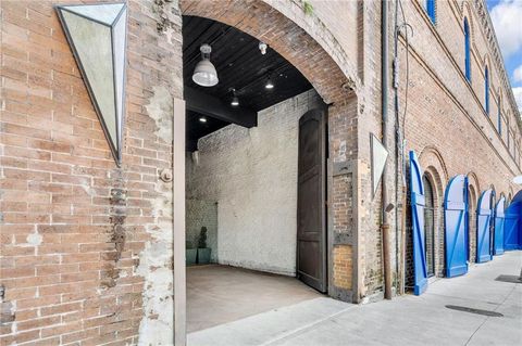 New Orleans LA 70130