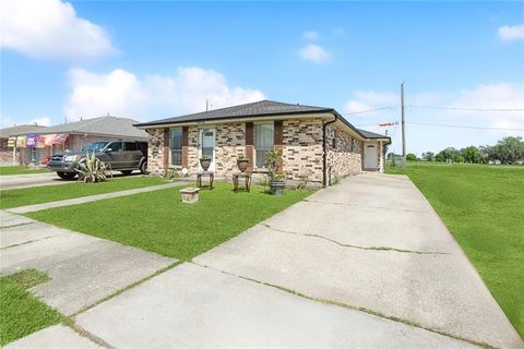 4005-07 JUPITER Drive Chalmette LA 70043