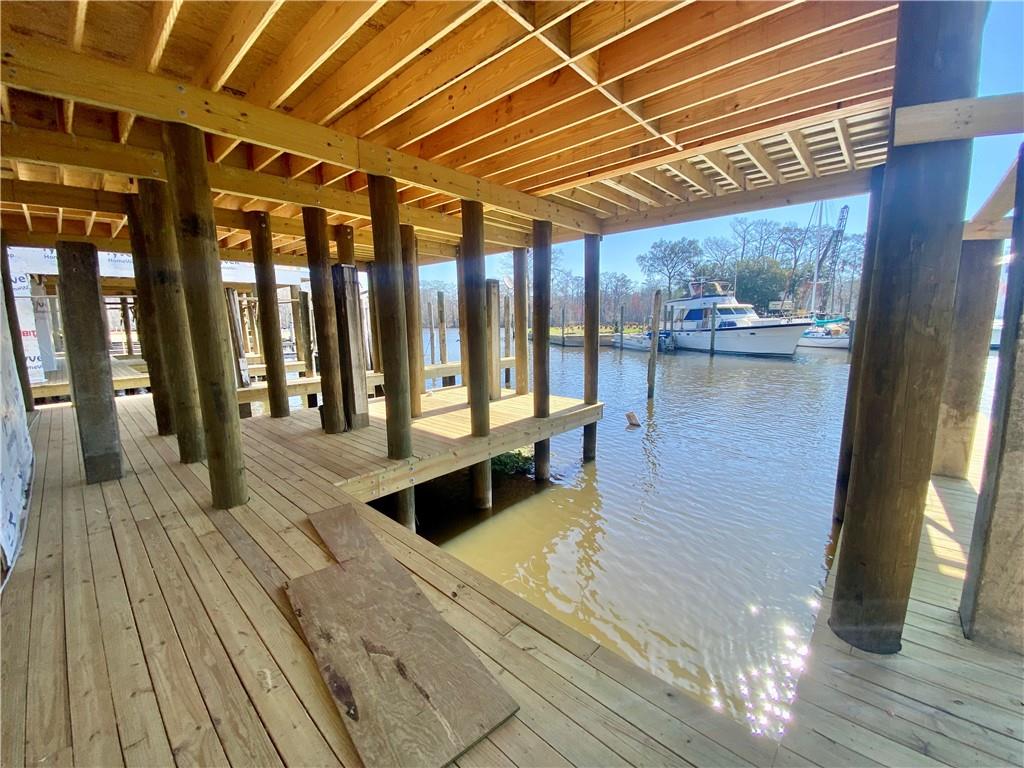 Mandeville, Louisiana 70471, United States, 3 Bedrooms Bedrooms, ,3 BathroomsBathrooms,Residential,Pending,56389