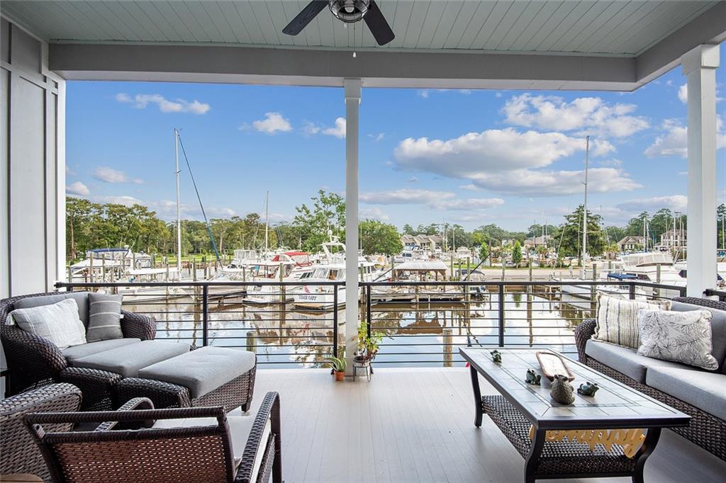 Mandeville, Louisiana 70471, United States, 3 Bedrooms Bedrooms, ,3 BathroomsBathrooms,Residential,Pending,56389