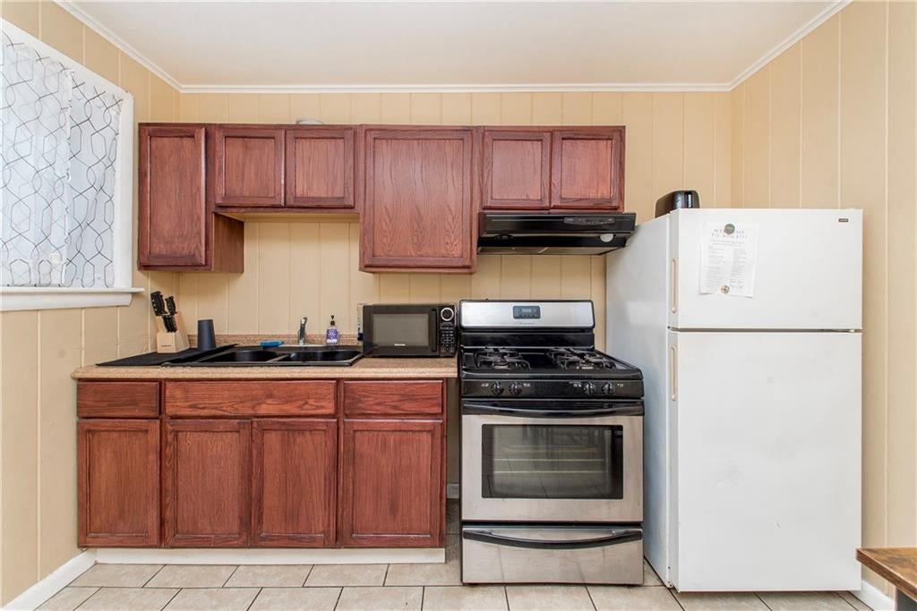 1031 HENRIETTE DELILLE Street 8