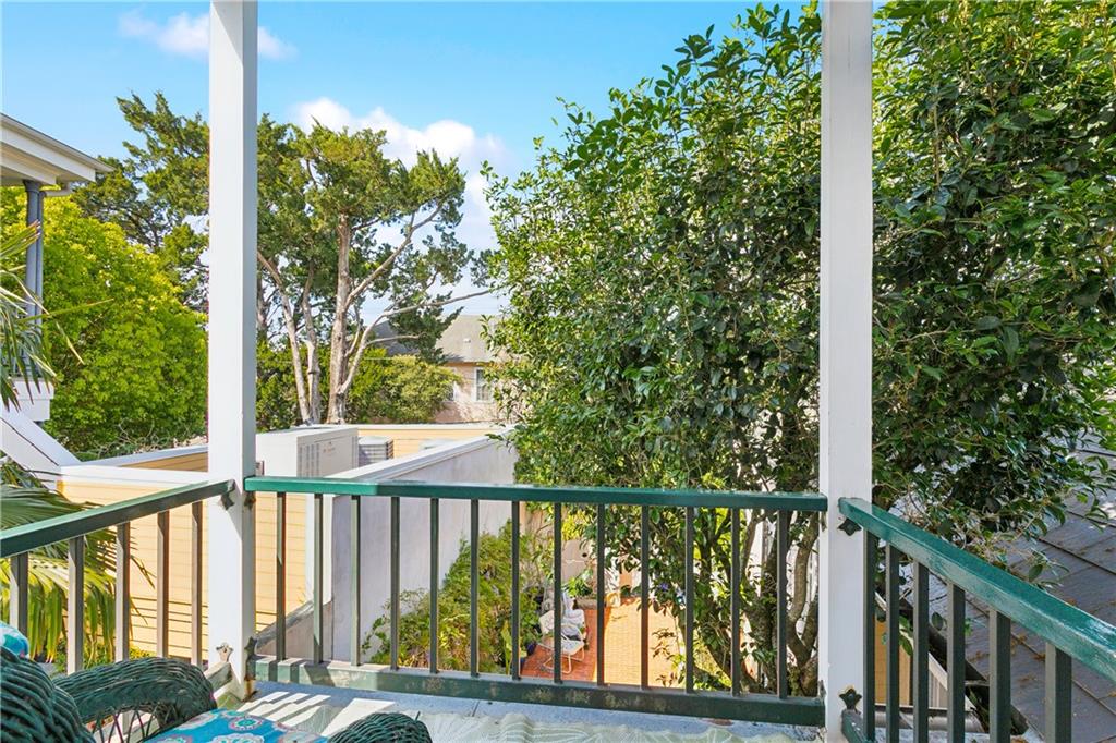 New Orleans, Louisiana 70119, United States, 2 Bedrooms Bedrooms, ,2 BathroomsBathrooms,Residential,Active,97621