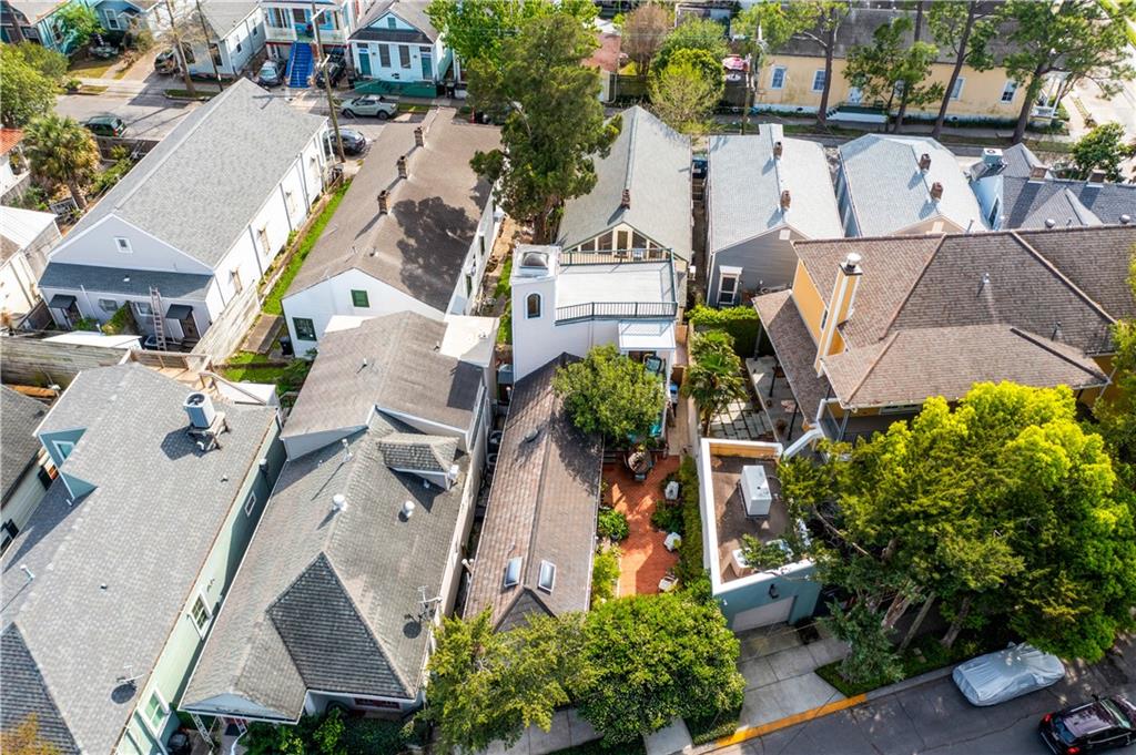 New Orleans, Louisiana 70119, United States, 2 Bedrooms Bedrooms, ,2 BathroomsBathrooms,Residential,Active,97621