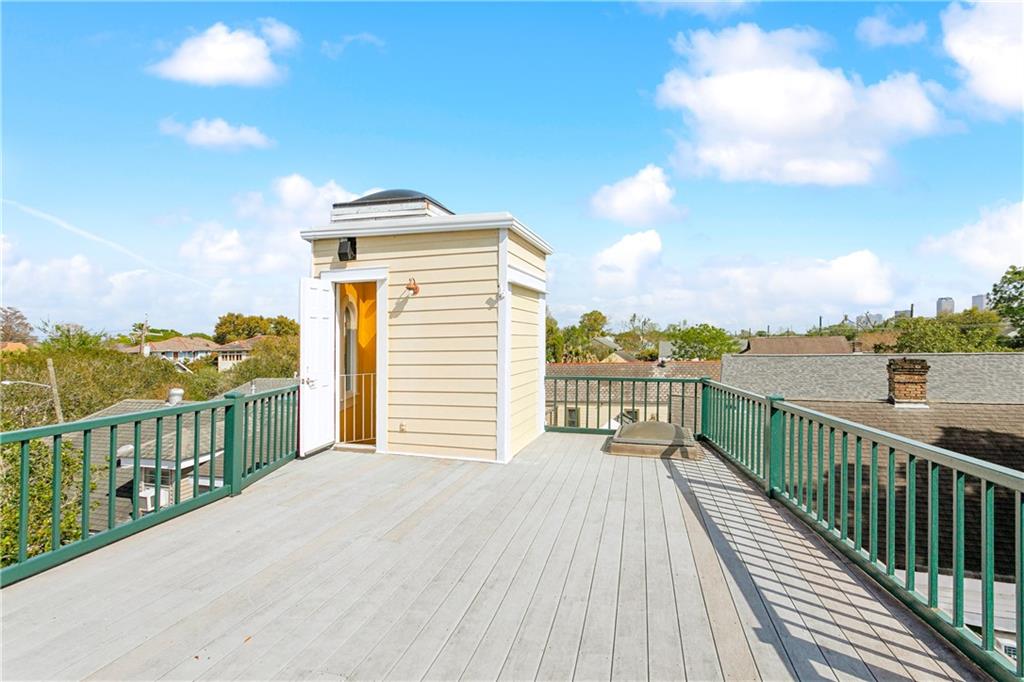 New Orleans, Louisiana 70119, United States, 2 Bedrooms Bedrooms, ,2 BathroomsBathrooms,Residential,Active,97621
