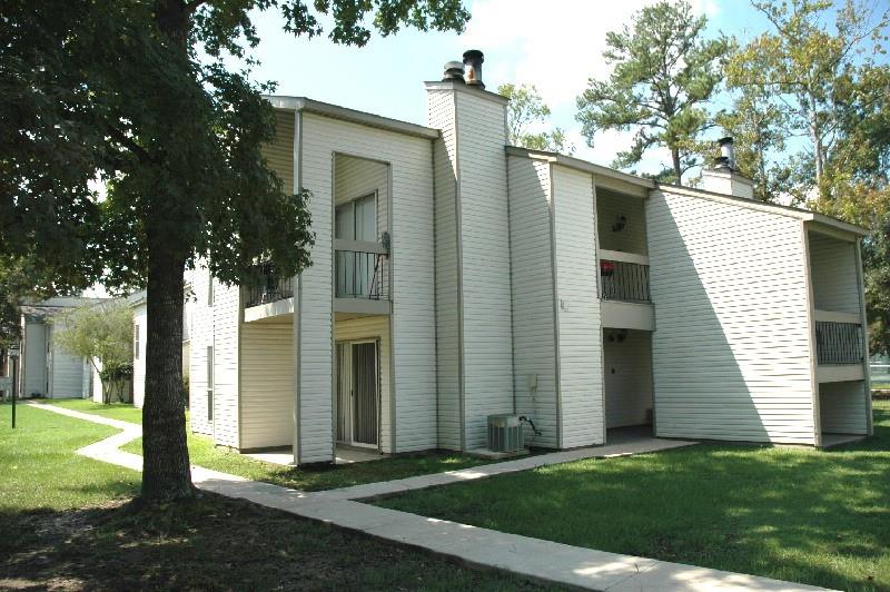 Photo 1 of 7 — 1501 PARKVIEW Boulevard 1501, Mandeville, LA 70471