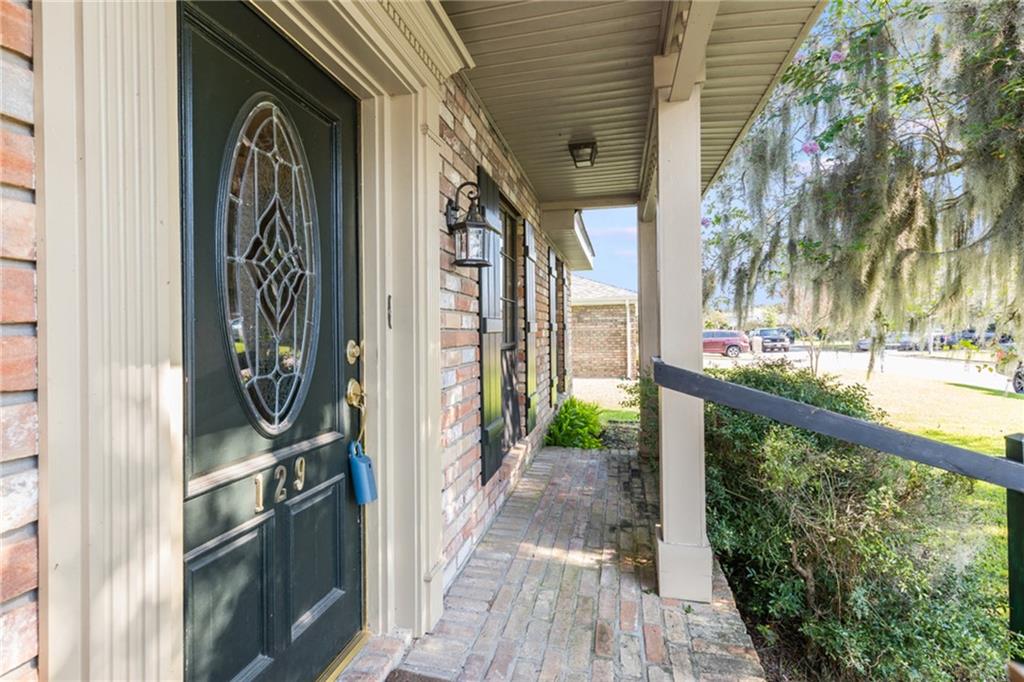 129 DUNLEITH Drive
