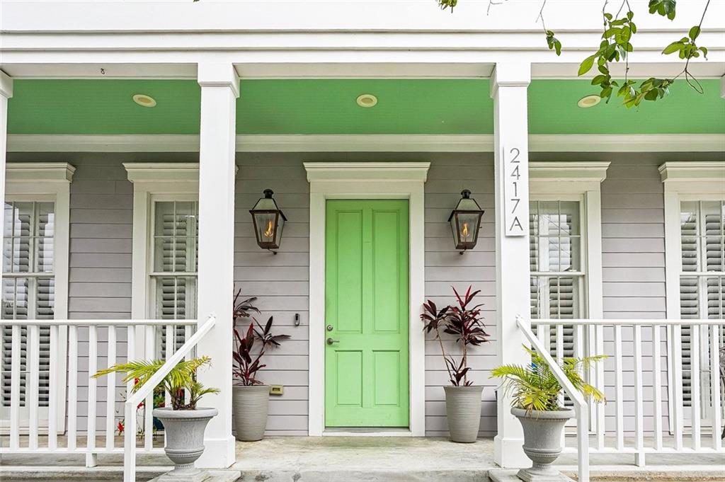 2417 DAUPHINE Street A