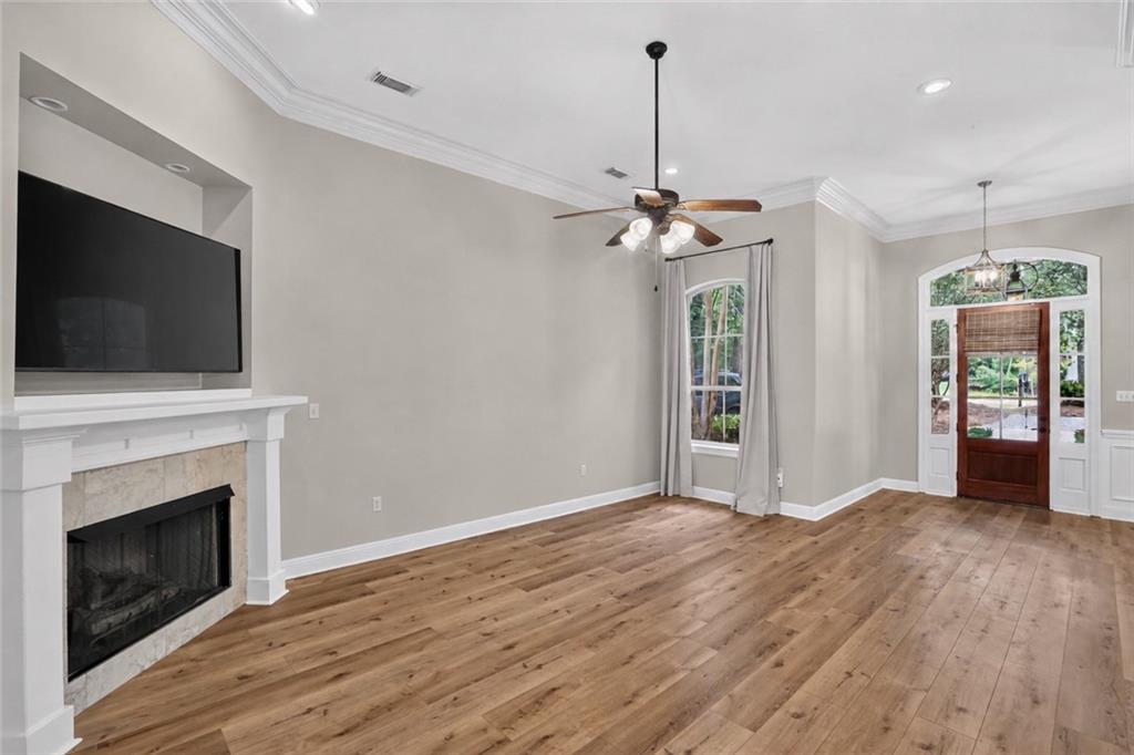 925 BEAU CHENE Drive