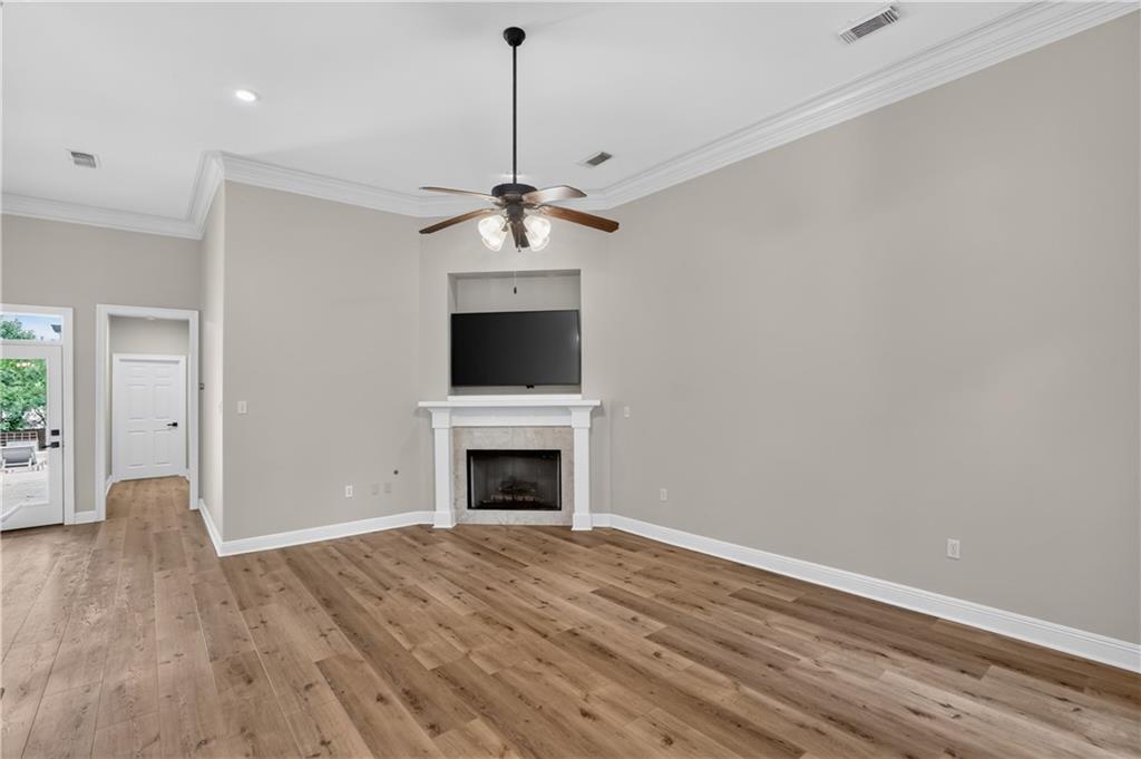 925 BEAU CHENE Drive