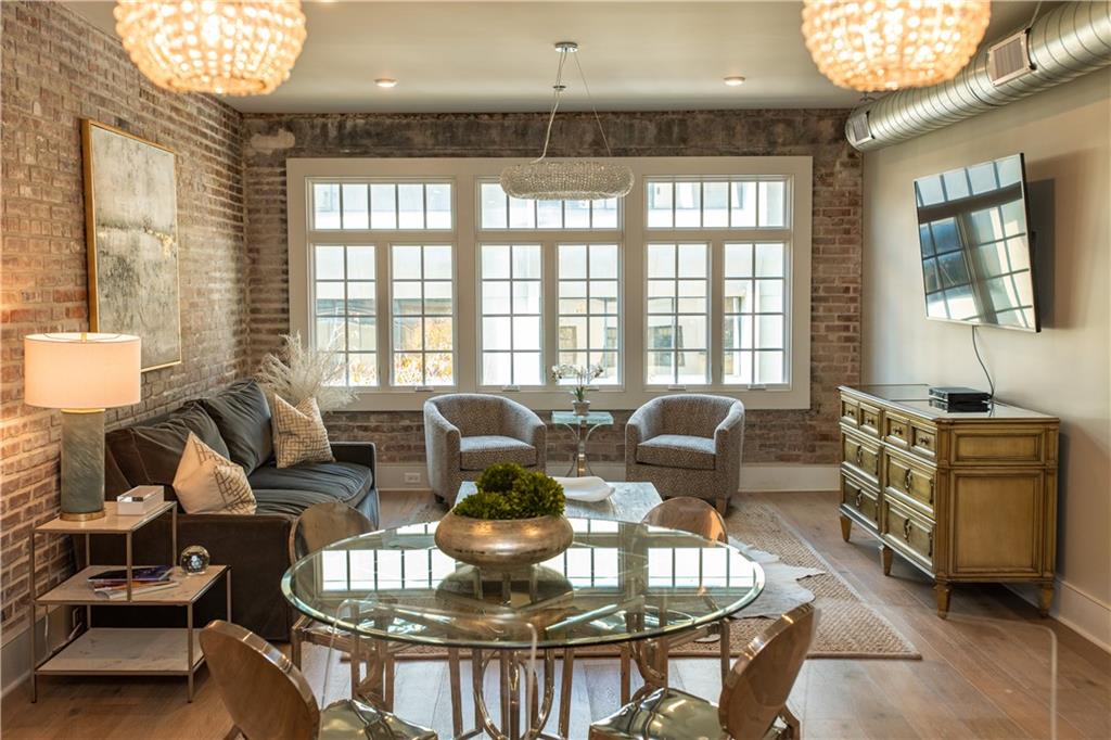 614 BARONNE Street 301