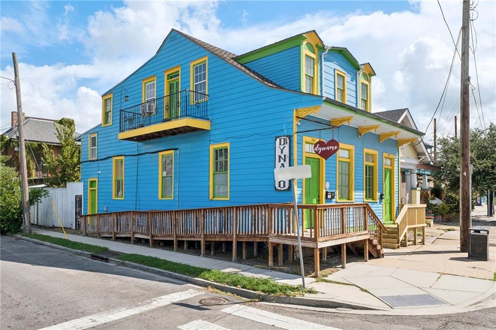 2003 ST CLAUDE Avenue