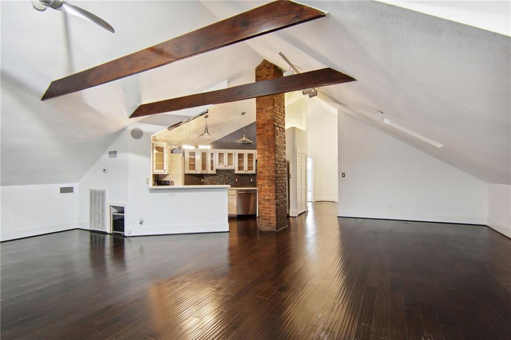 1736 WASHINGTON Avenue 1736