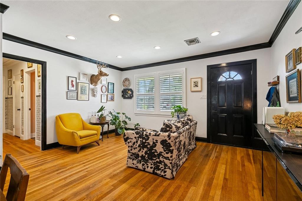 139 W HENFER Street