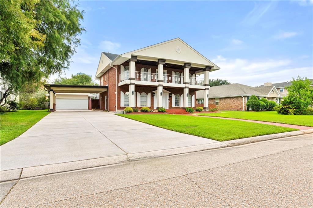 13 CHATEAU TALBOT Drive