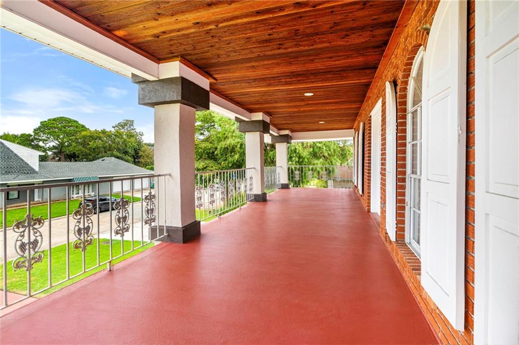 13 CHATEAU TALBOT Drive