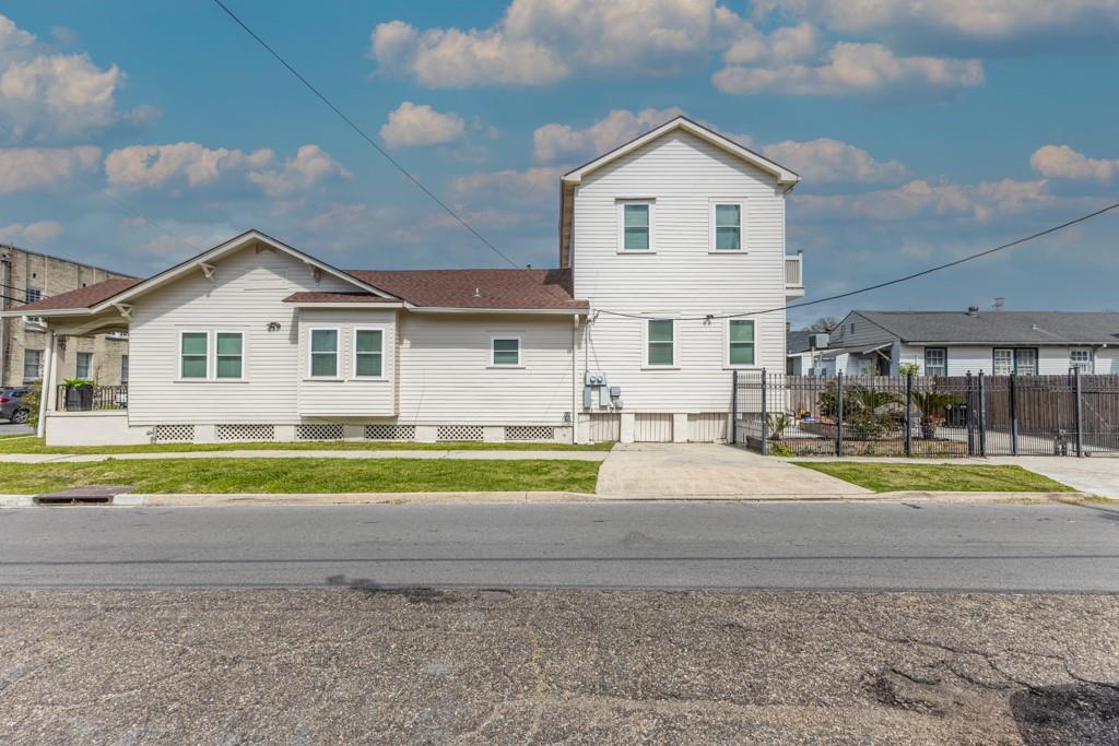 3901 03 GENERAL TAYLOR Street