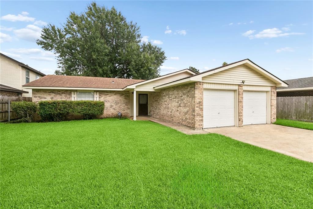 1728 GREENWOOD Drive
