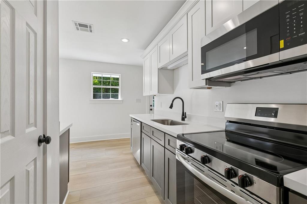 3113 MERAUX Lane