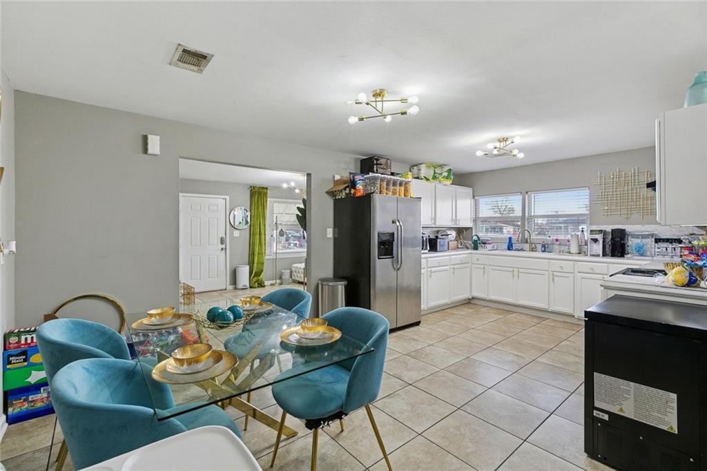 4925 FELICIANA Drive