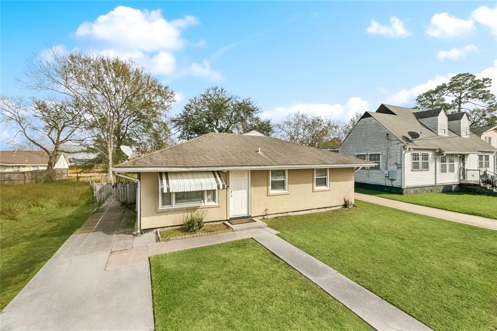 4925 FELICIANA Drive