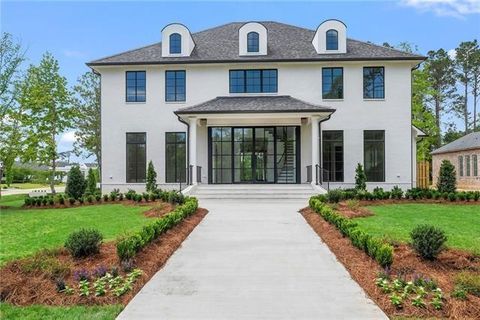 136 LINNETTE Lane Mandeville LA 70471