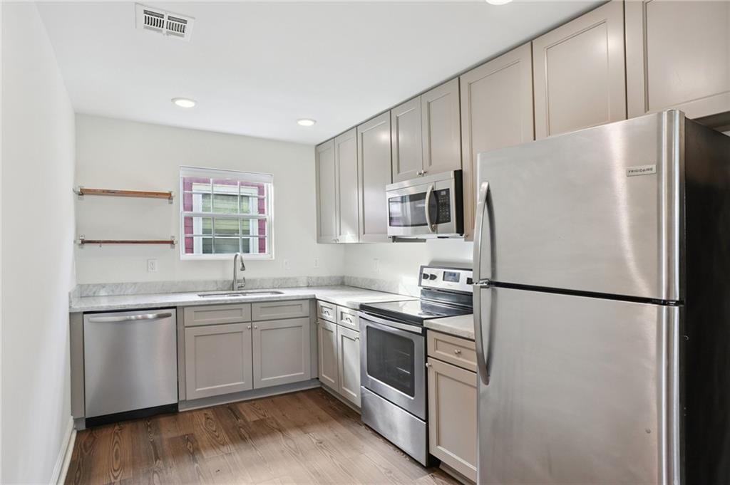 2239 SAINT ANDREW Street