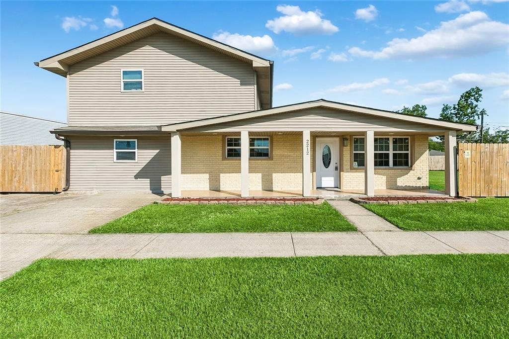 2212 KENNETH Drive
