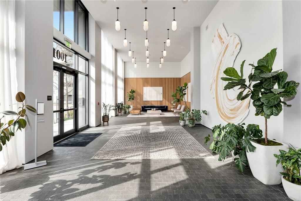 1001 JULIA Street 11G