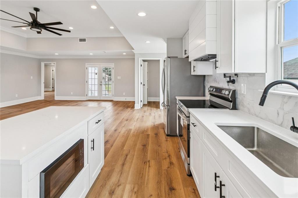 413 GENET Drive