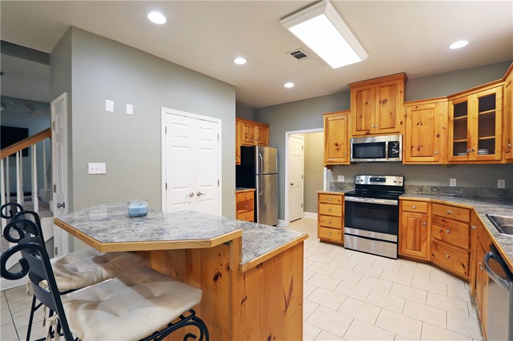 47013 RIVERGATE Drive