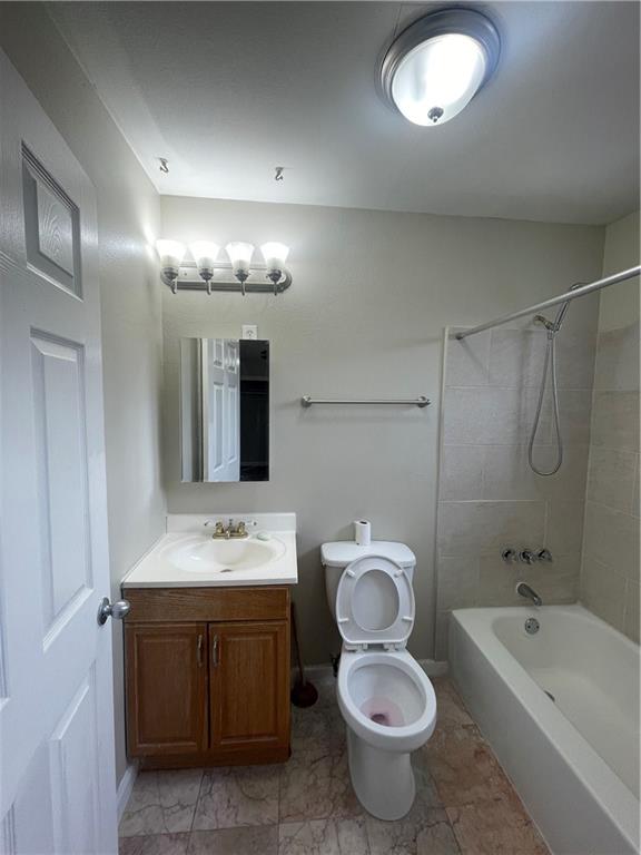 2421 23 OCTAVIA Drive