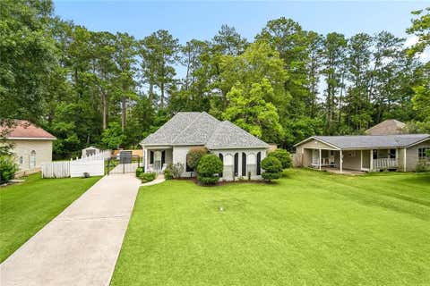 Photo of 225 HIGHLAND Drive, Mandeville, LA 70471 (MLS # 2566089)