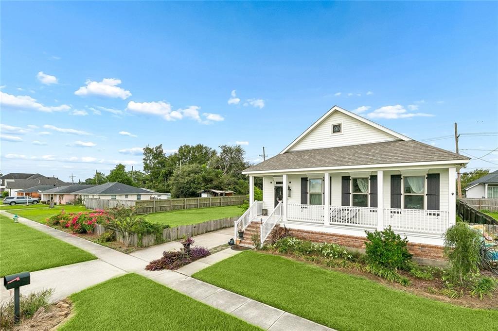 1324 PERRIN Drive